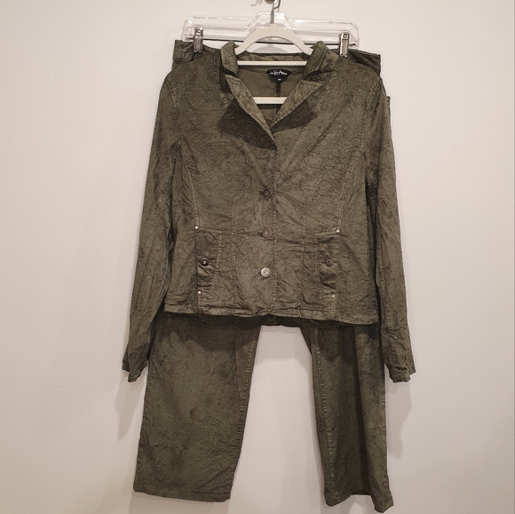 Eric Alexandre 2 piece Coord, button jacket (size 38) and pants (size 44) green - Picture 1 of 7